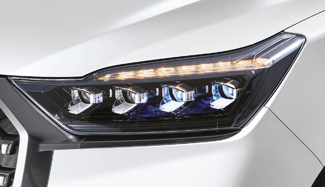 Rexton Headlights